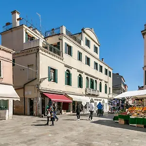 Apartment La Mansarda, Venedig